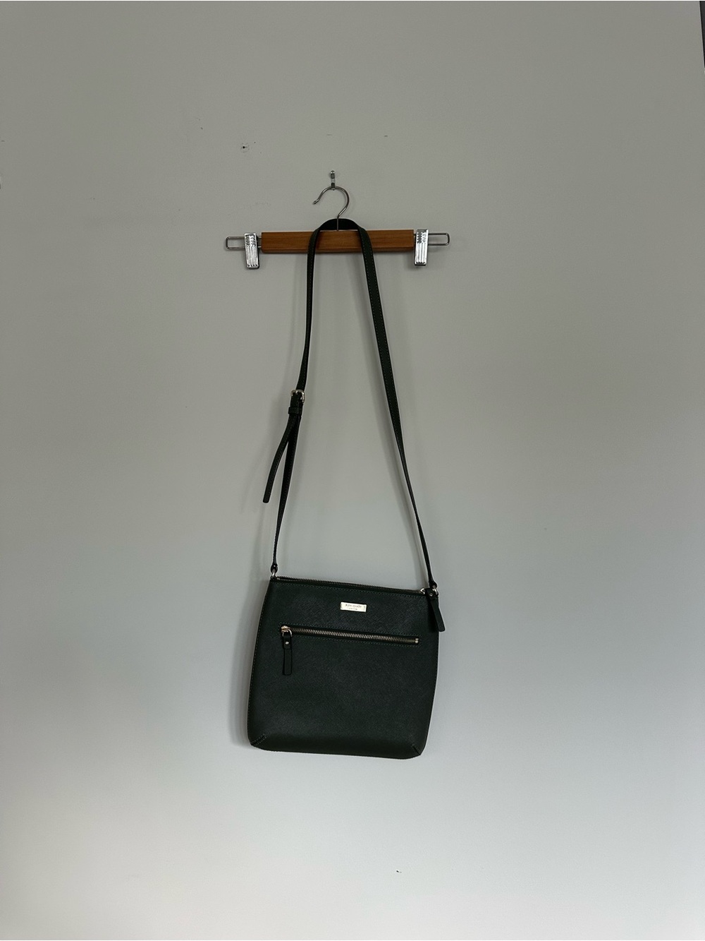 Kate Spade Olive Green Crossbody Shoulder Bag - Classic Everyday Style